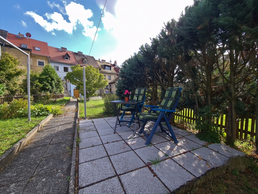 Garten mit Terrasse