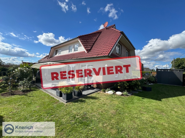 Vorlage Immobilien mit Logo + Reserviert